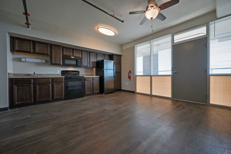 Hickory-View 18